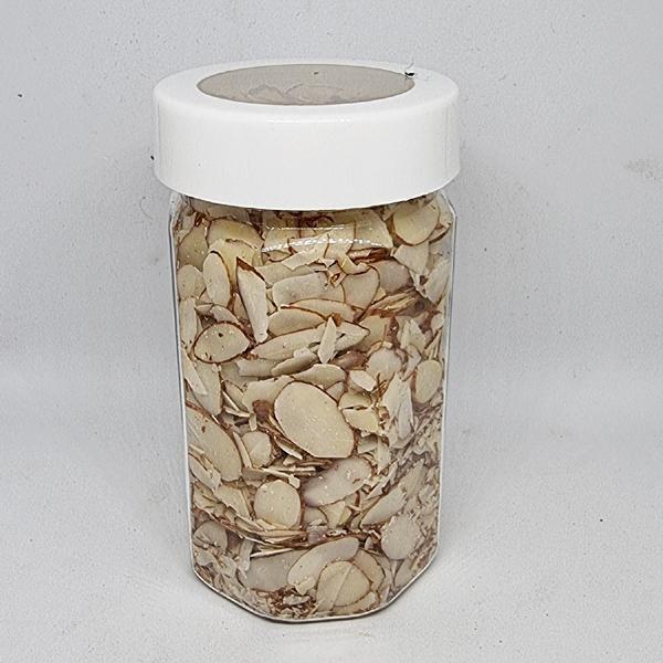 ALMOND FLAKES / BADAM CUTTING2